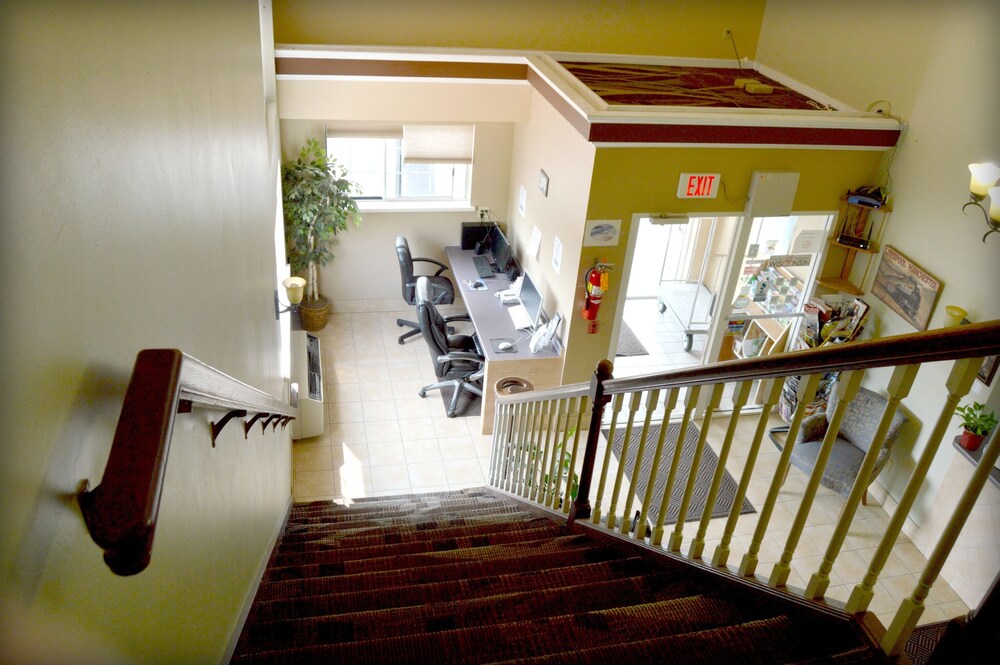 Adams Inn - photo 38