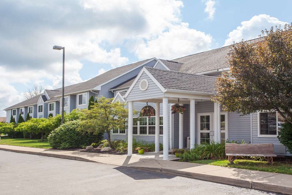 Microtel Inn & Suites by Wyndham Springville - featured photo