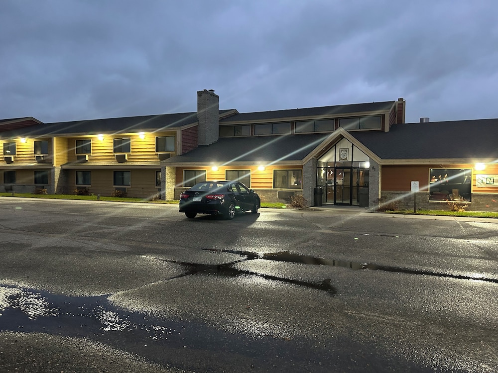 AmericInn by Wyndham Blackduck - photo 15