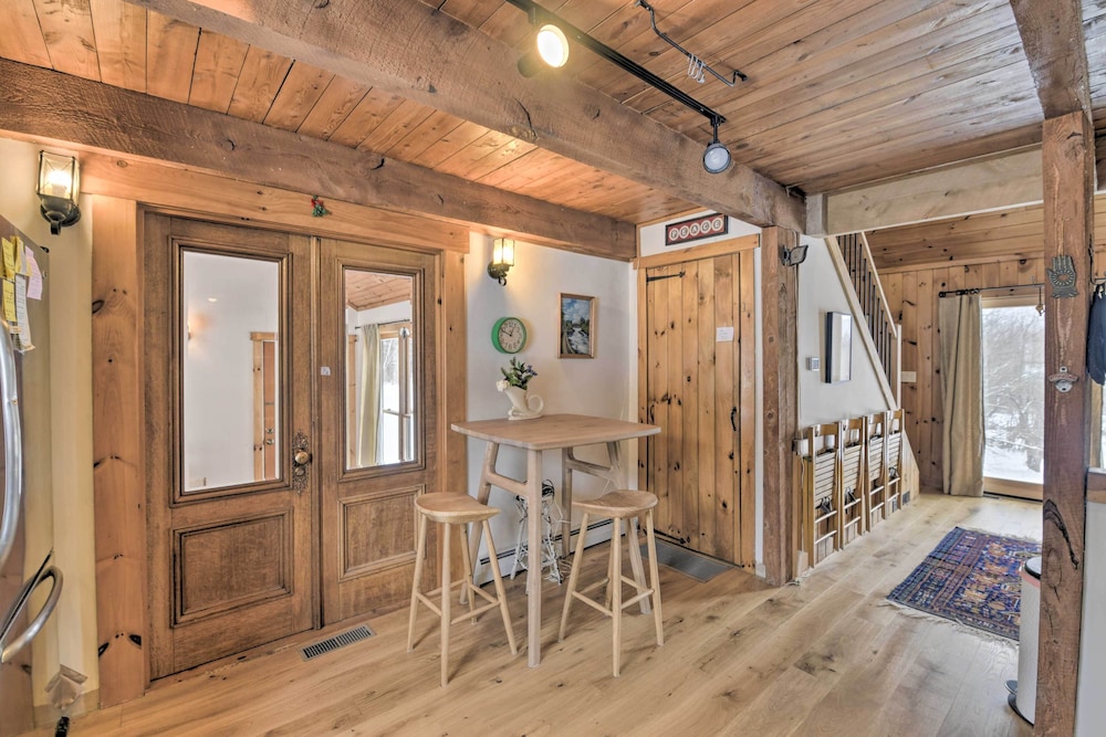 Upscale Montgomery Cabin Near Jay Peak Resort - photo 20