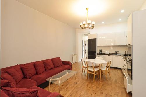 Charming 2BR Apartment in OldTbilisi