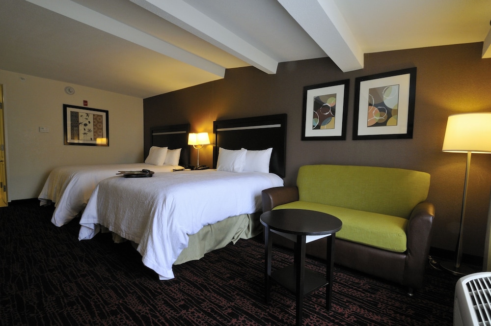 Hampton Inn Jericho Westbury - photo 10