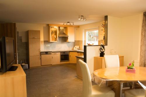 Ferienwohnung Frau Klara — 4-Star Luxury Hotel in Hofheim In Unterfranken, Germany