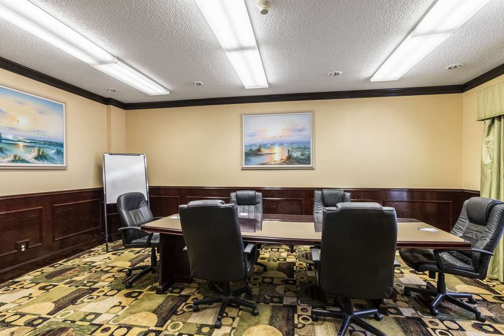 Quality Suites Burleson Ft. Worth - photo 28