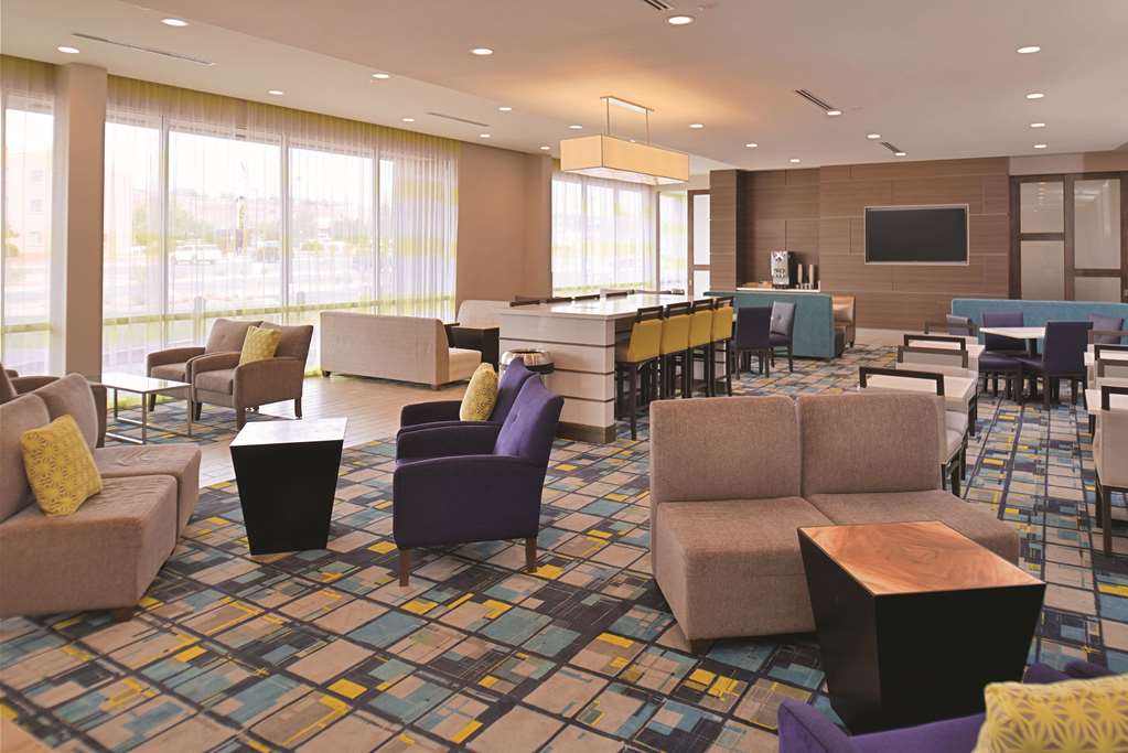La Quinta Inn & Suites by Wyndham Page at Lake Powell - photo 9