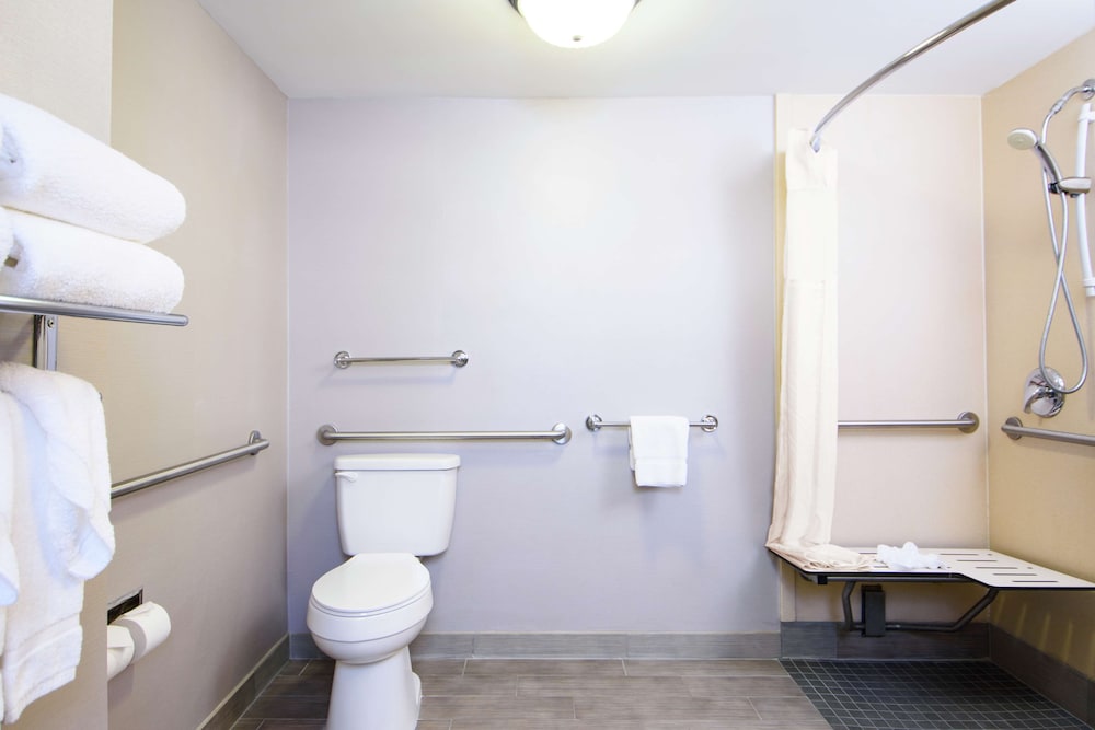 Hilton Garden Inn Independence - photo 29