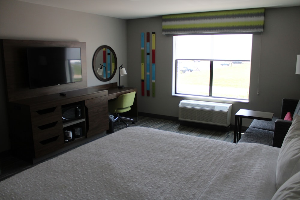 Hampton Inn & Suites Pekin Peoria Area - photo 13