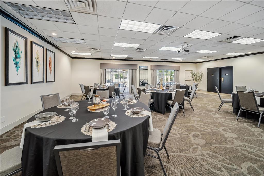 Best Western Plus Hilltop Inn - photo 50