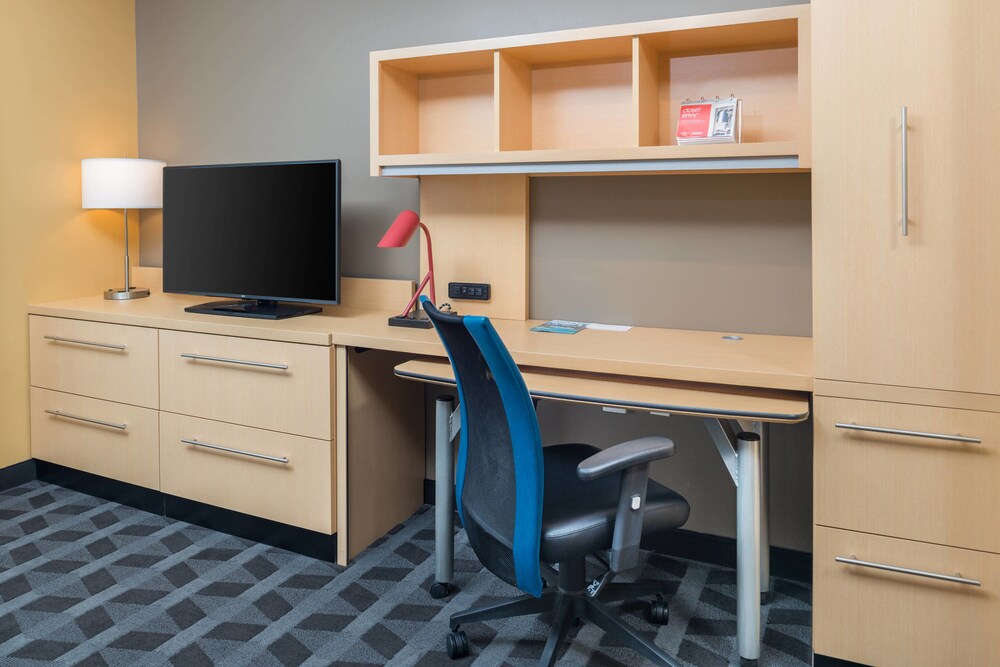 TownePlace Suites by Marriott New Hartford - photo 18