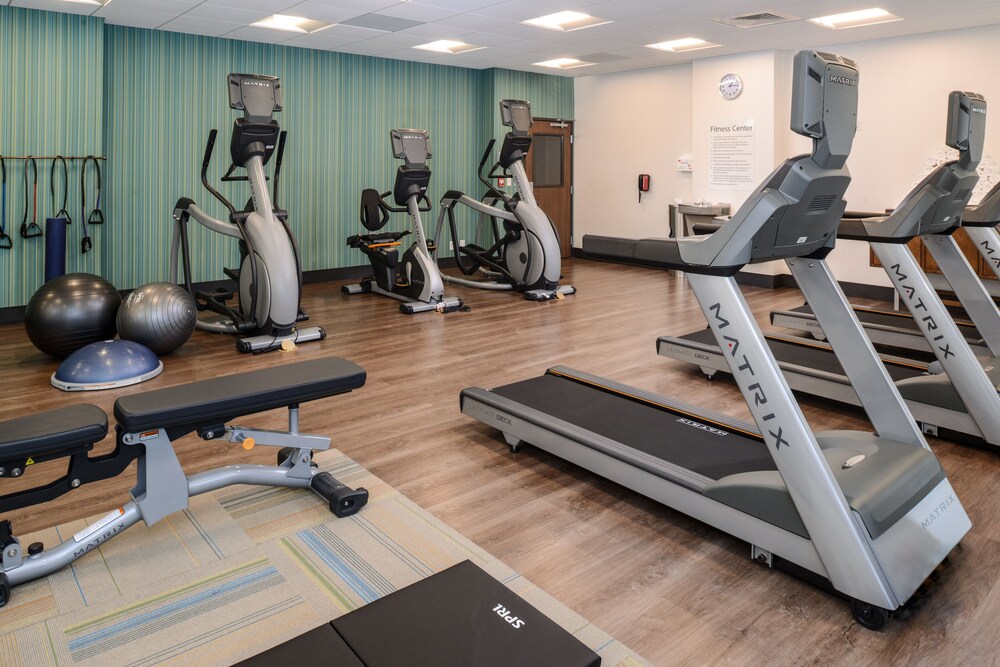 Holiday Inn Express & Suites St. Petersburg Madeira Beach by IHG - photo 40