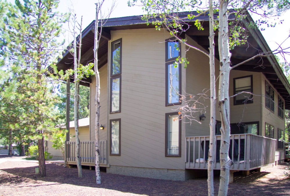 Quality Hill Resort - photo 37