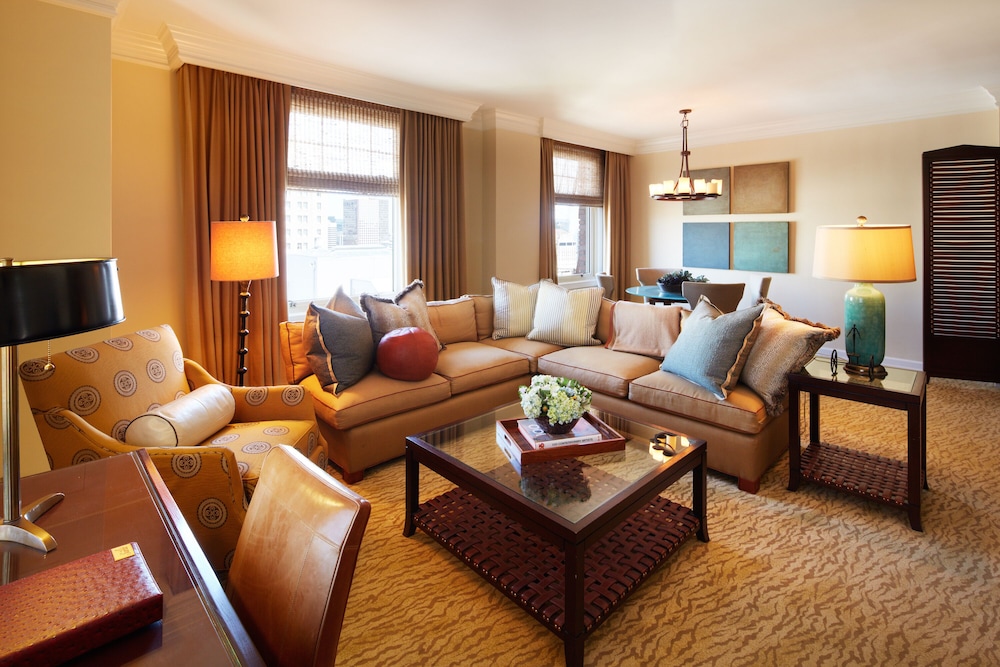 The Huntington Hotel - photo 9