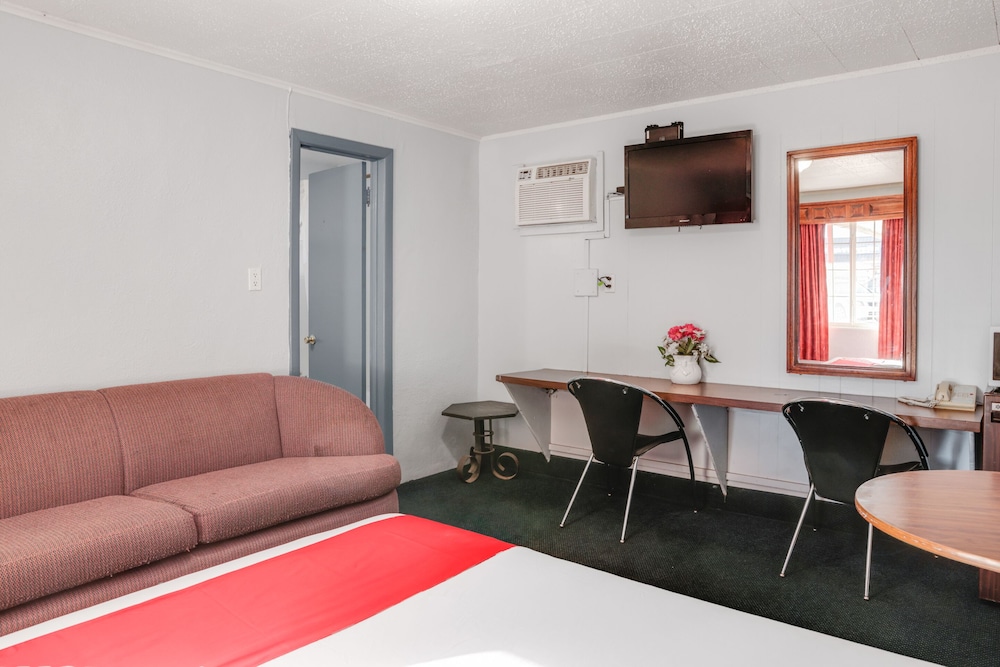 OYO Hotel Liberal Kansas - photo 31