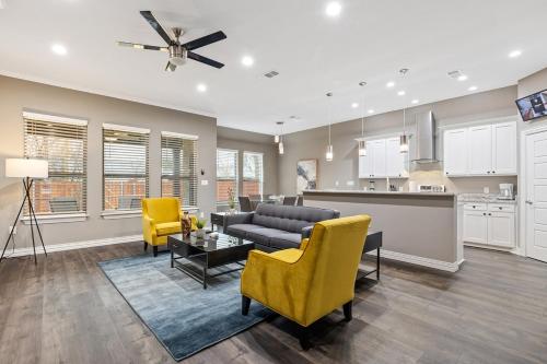 Grand Prairie Getaway — Grand Prairie