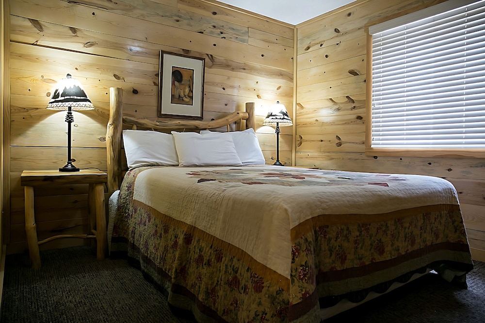 Holy Smoke Resort - photo 16