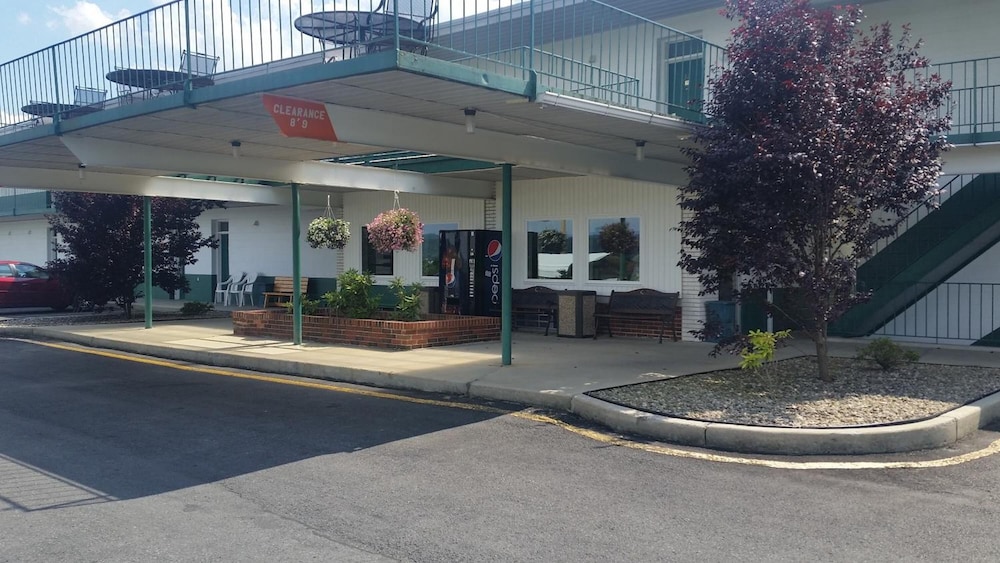Huntingdon Motor Inn - photo 34