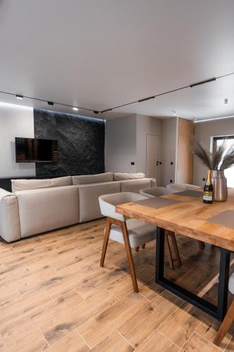 Goldhill Villa 12 — 4-Star Luxury Hotel in Yaremche, Ukraine