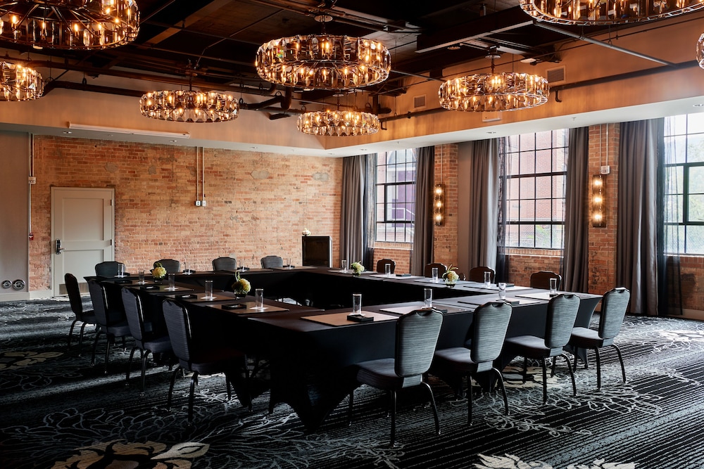 The Foundry Hotel Asheville Curio Collection by Hilton - photo 41