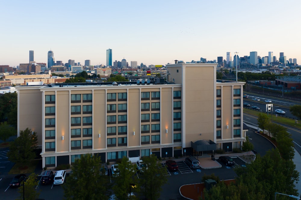 Holiday Inn Express Boston by IHG - photo 85
