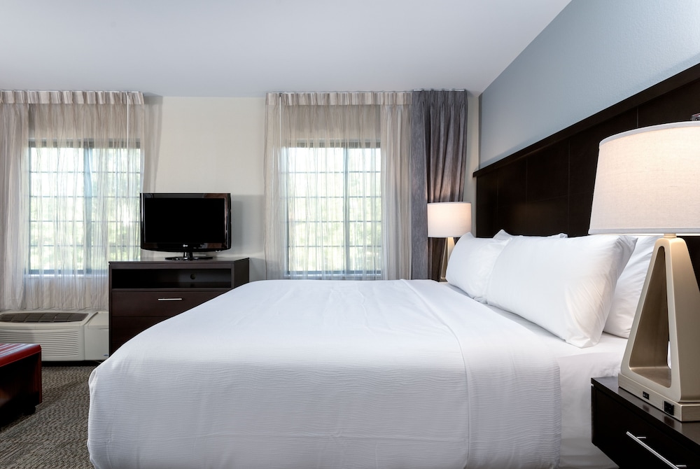 Staybridge Suites Chantilly Dulles Airport an IHG Hotel - photo 3