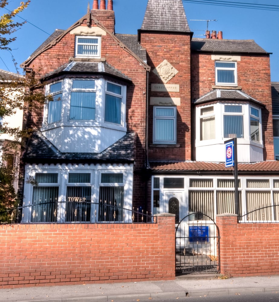 Tower House Executive Guest House — hotel in Pontefract