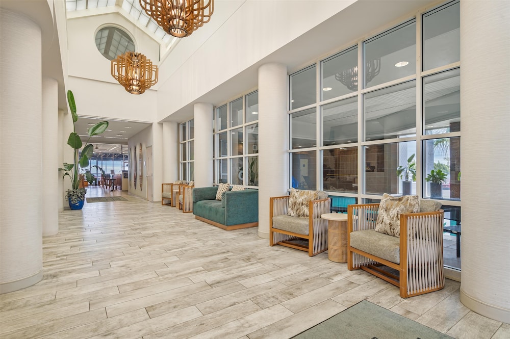 Hampton Inn Virginia Beach Oceanfront North - photo 5