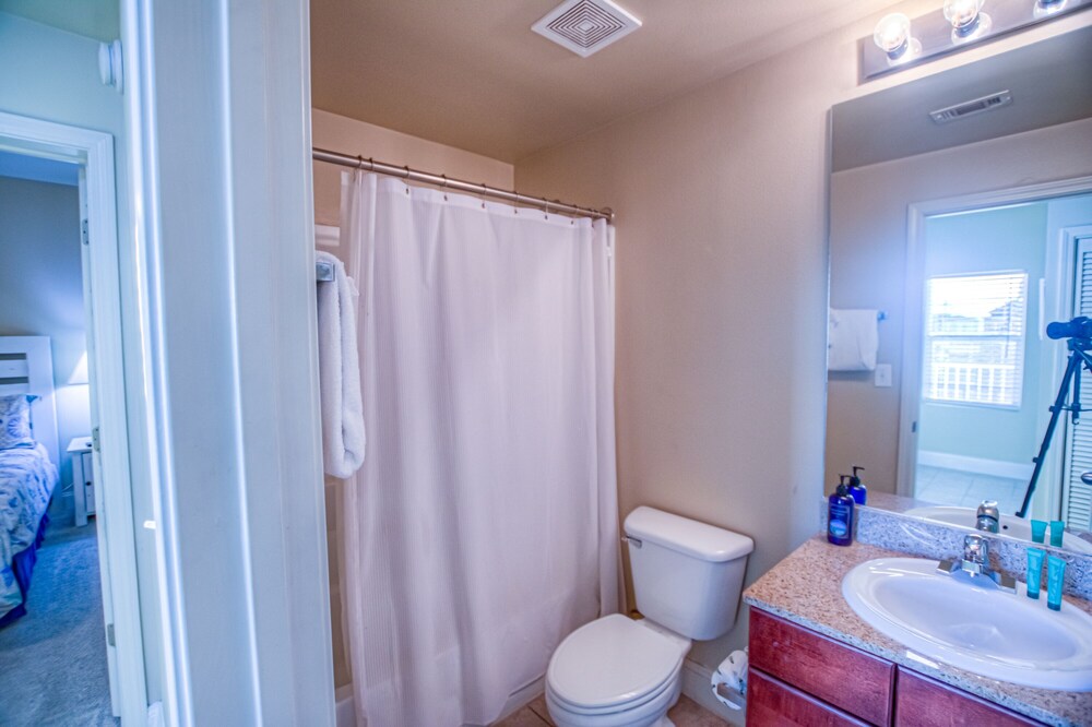 Laketown Wharf Resort by Aneliya's Rentals - photo 733