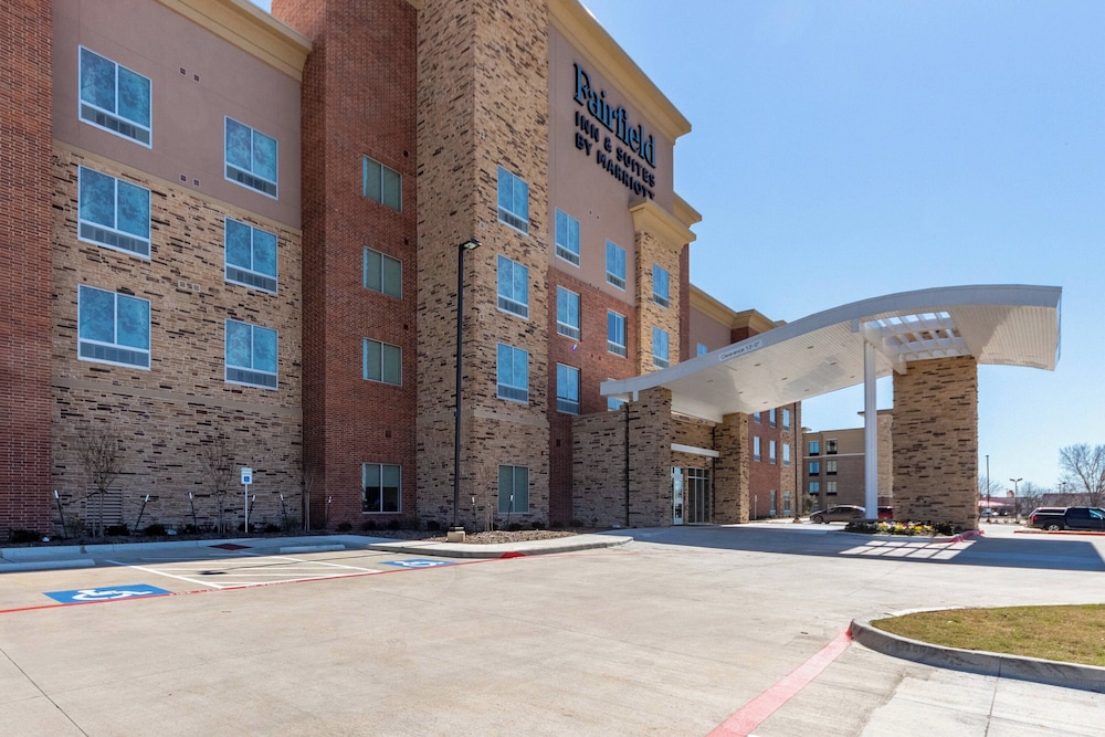 Fairfield Inn & Suites by Marriott Dallas Arlington South - photo 31