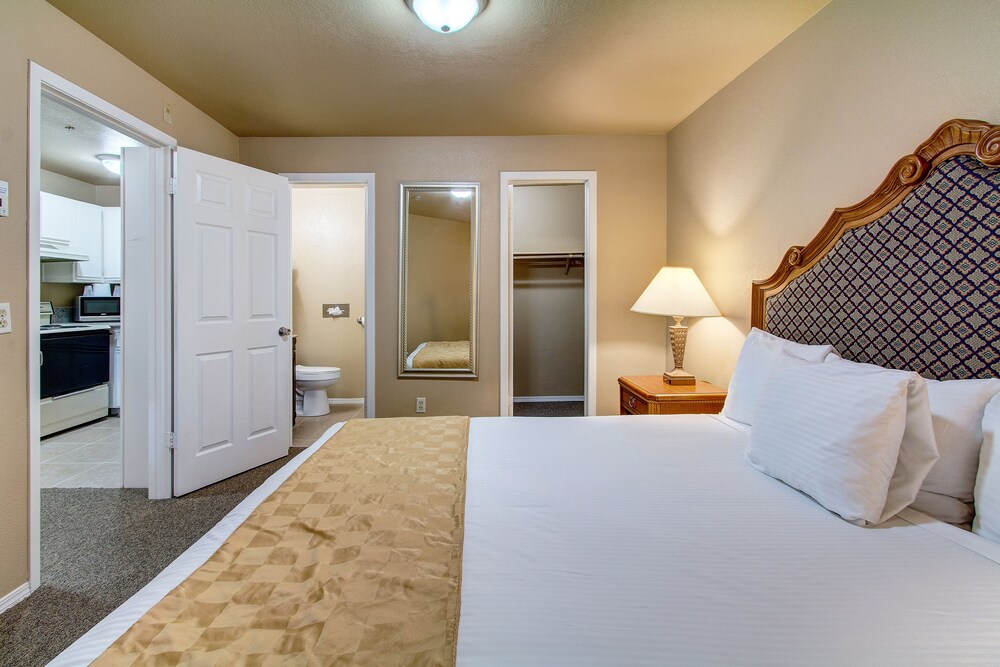 The Rita Suites - photo 6