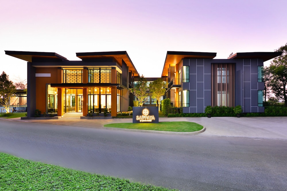 Grand Sappaya Hotel by Lotus Valley Golf — 4-Star Luxury Hotel in Bang Nam Priao, Thailand