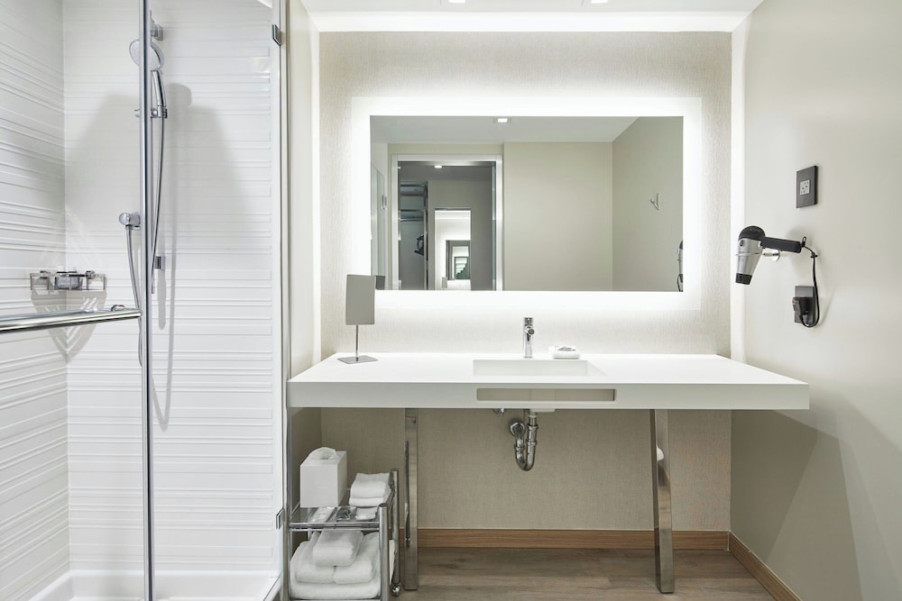 AC Hotel by Marriott Fort Lauderdale Beach - photo 38