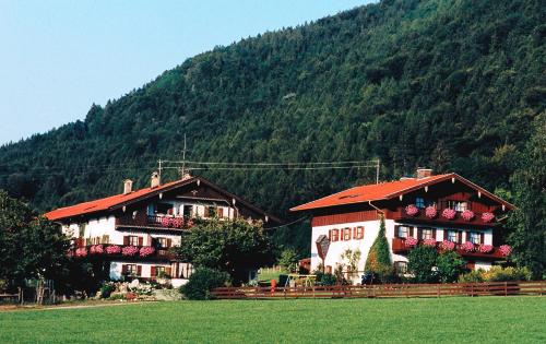 Gästehaus Koyerbauer Boardinghouse — Aschau Im Chiemgau — photo 3