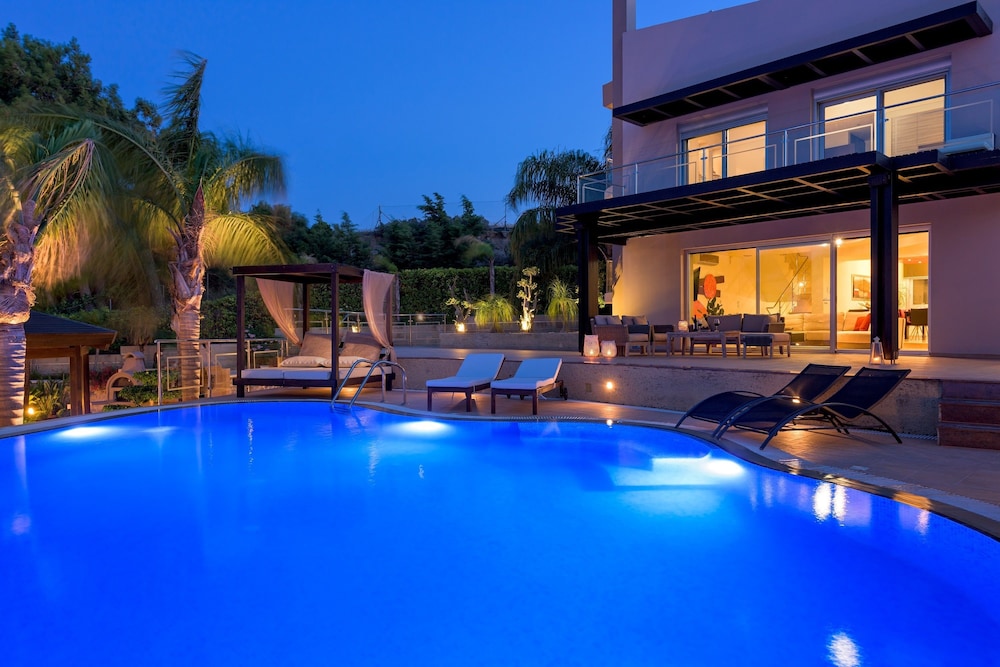 Quinn Hill Luxury Villa — 4-Star Luxury Hotel in Rodos, Greece
