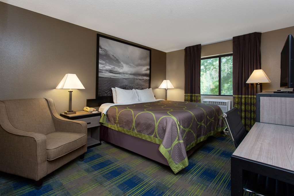 Super 8 by Wyndham Cromwell Middletown - photo 27