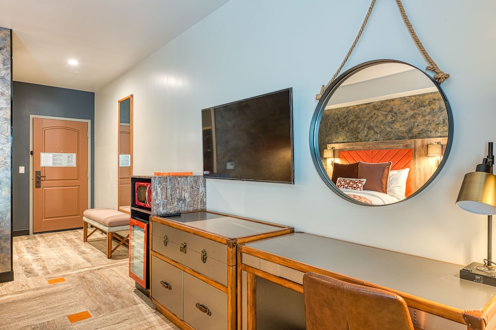 Hotel Lexen Newhall - photo 29