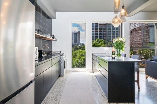 Apartment near Waterfront Rooftop Pool — 4-Star Luxury Hotel in Cape Town, South Africa