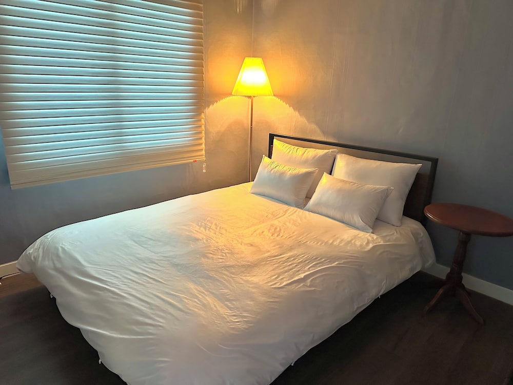 Blackkoi Stay in Busan, South Korea