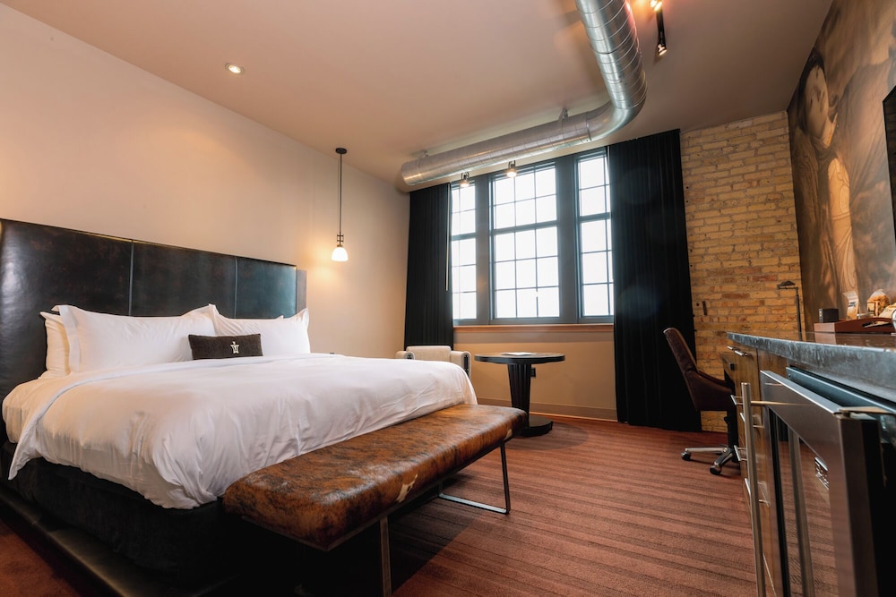 The Iron Horse Hotel - photo 43