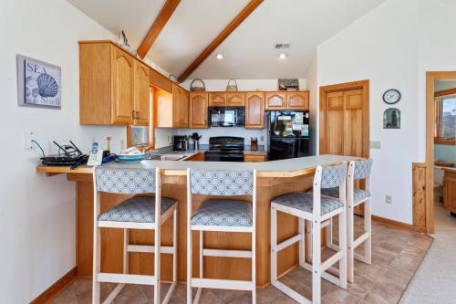 1300 Shore Pleasure in Unknown City, United States