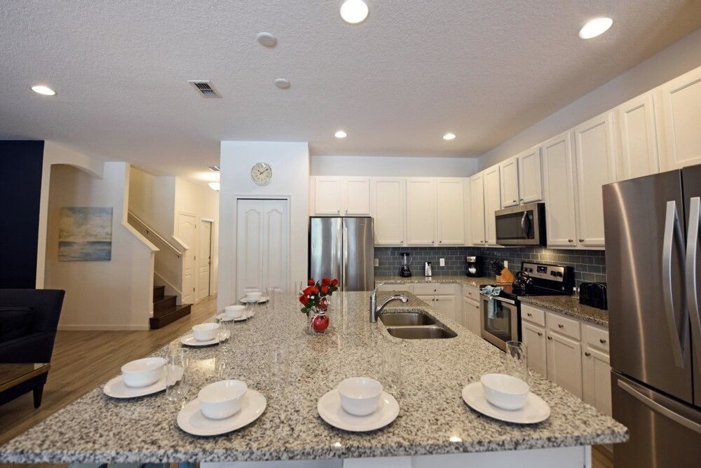 Beautiful 10bedroom 8bath Villa at Solterra Resort - photo 18