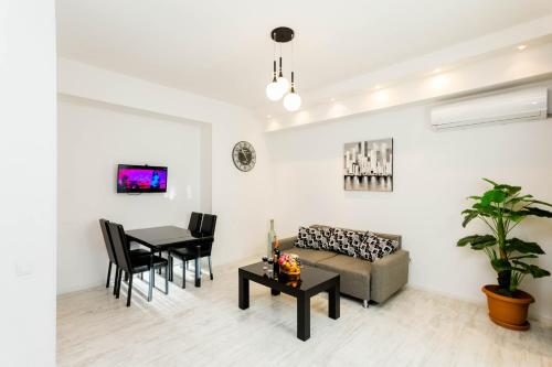 Luxury landing in the city center