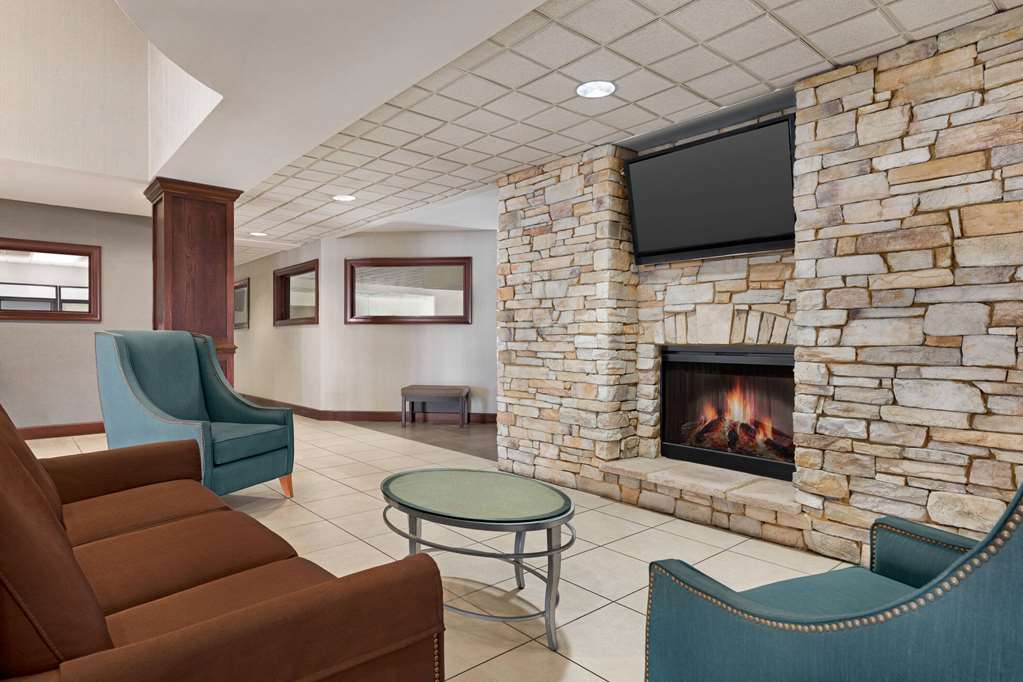 Wingate By Wyndham Southport - photo 3