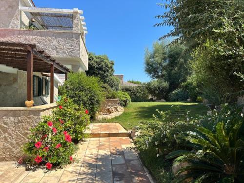 Villa Mantea — 4-Star Luxury Hotel in Leporano Marina, Italy