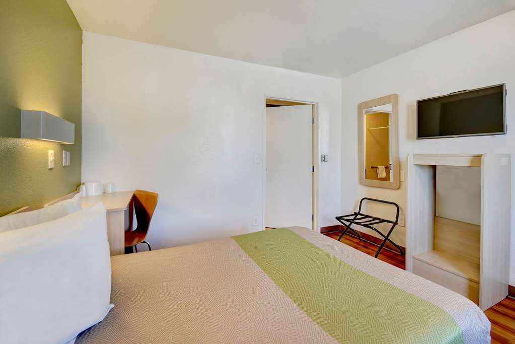 Motel 6 Douglas AZ - photo 19