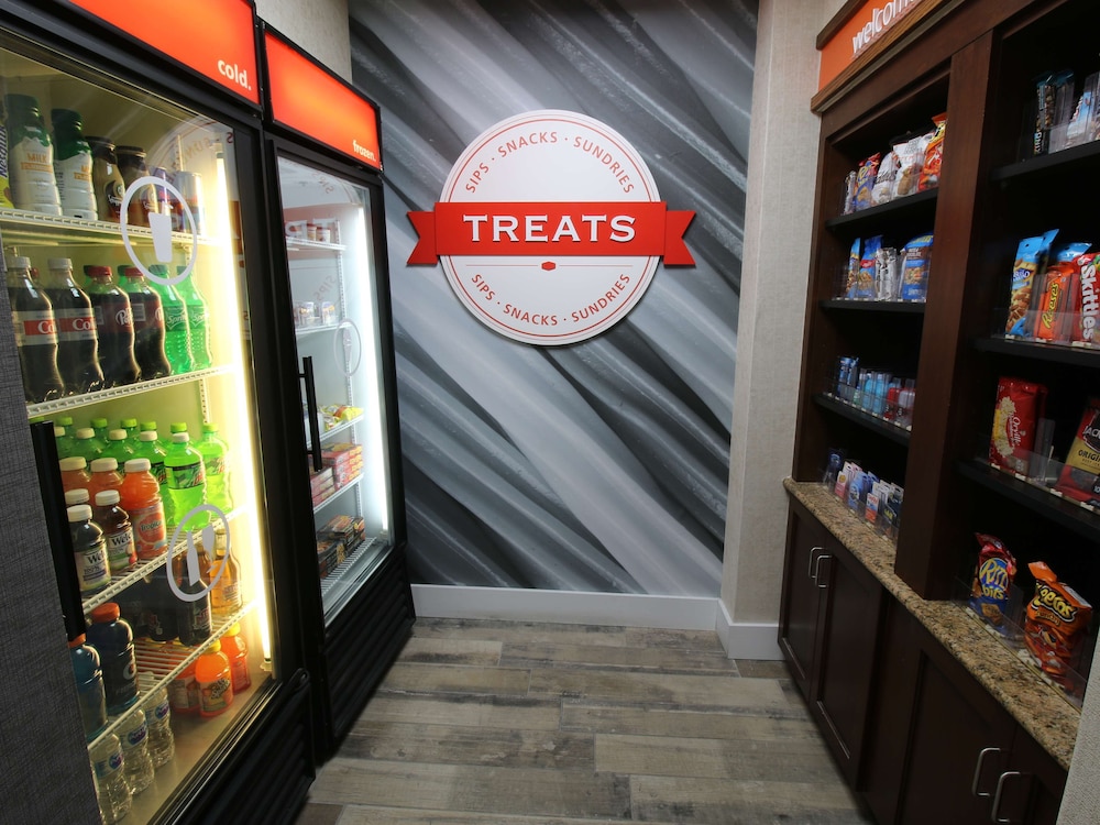 Hampton Inn & Suites Palm Coast - photo 39