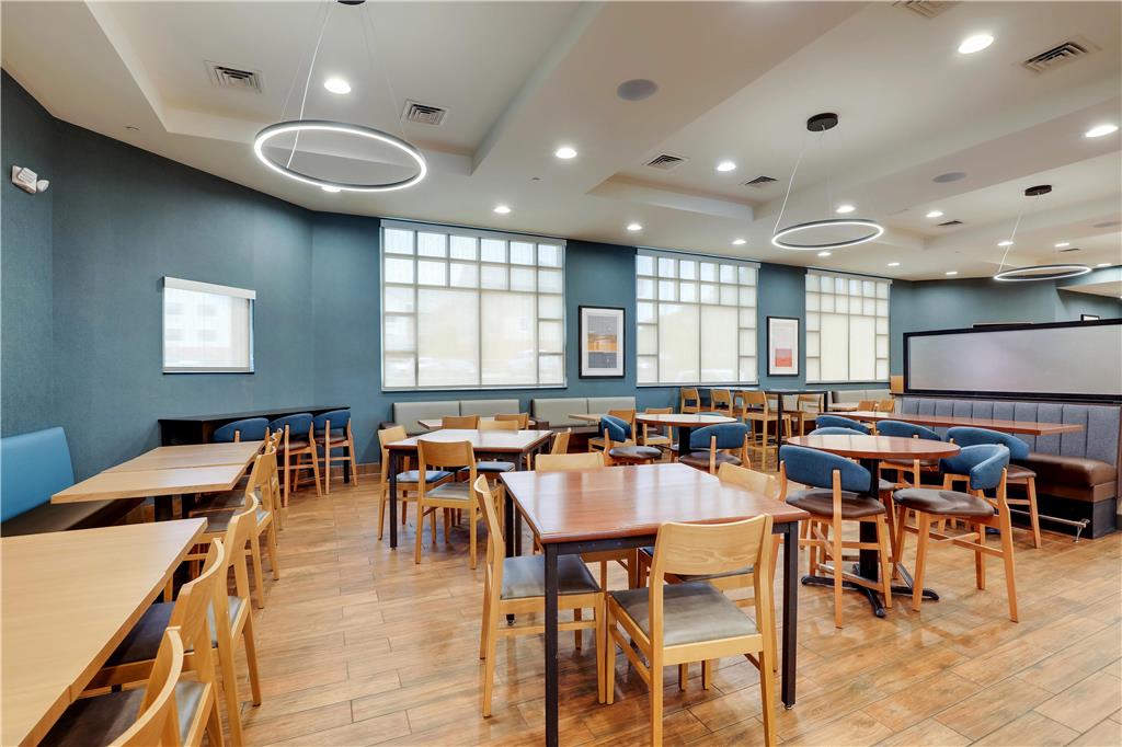 Drury Inn & Suites Dayton North - photo 8