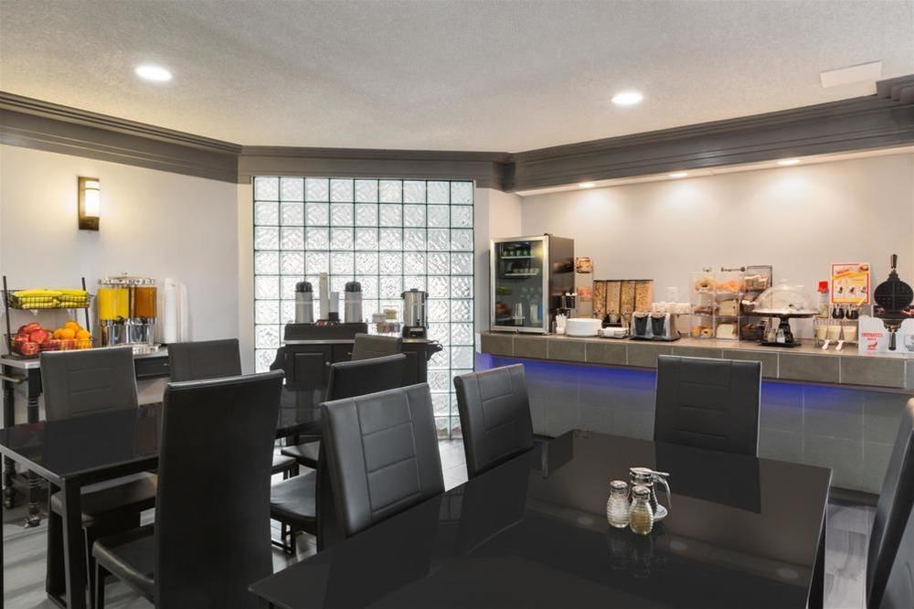 Travelodge Calgary University