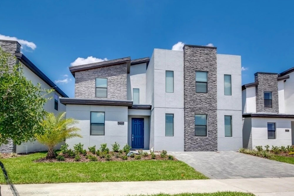 Luxury Lake View 8 BR Villa With Games Room and Theater — 4-Star Luxury Hotel in Kissimmee, United States