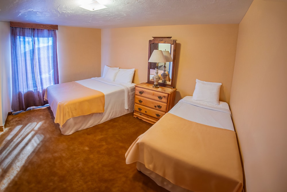 Marble Canyon Lodge - photo 2