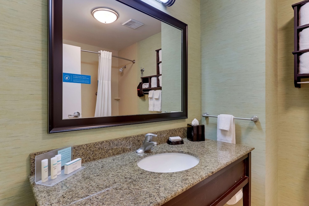 Hampton Inn & Suites Swansboro Near Camp Lejeune - photo 33